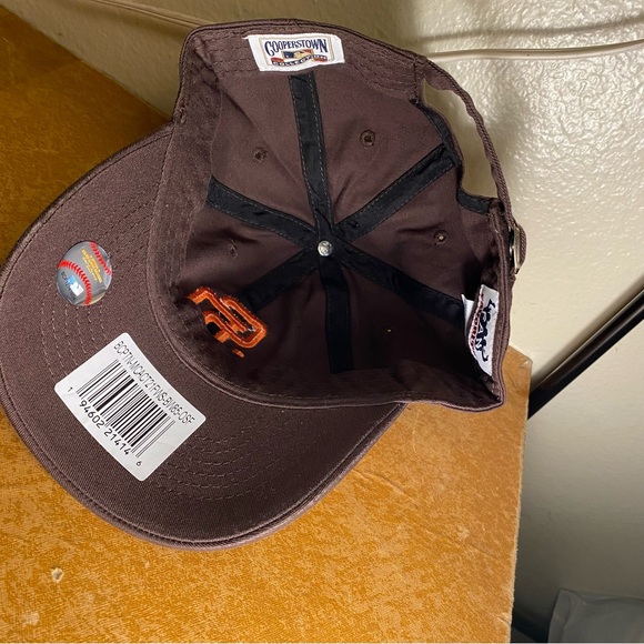 San Diego Padres Cooperstown Collection Fan Favorite Strapback Brown Hat Cap NWT - Picture 4 of 5